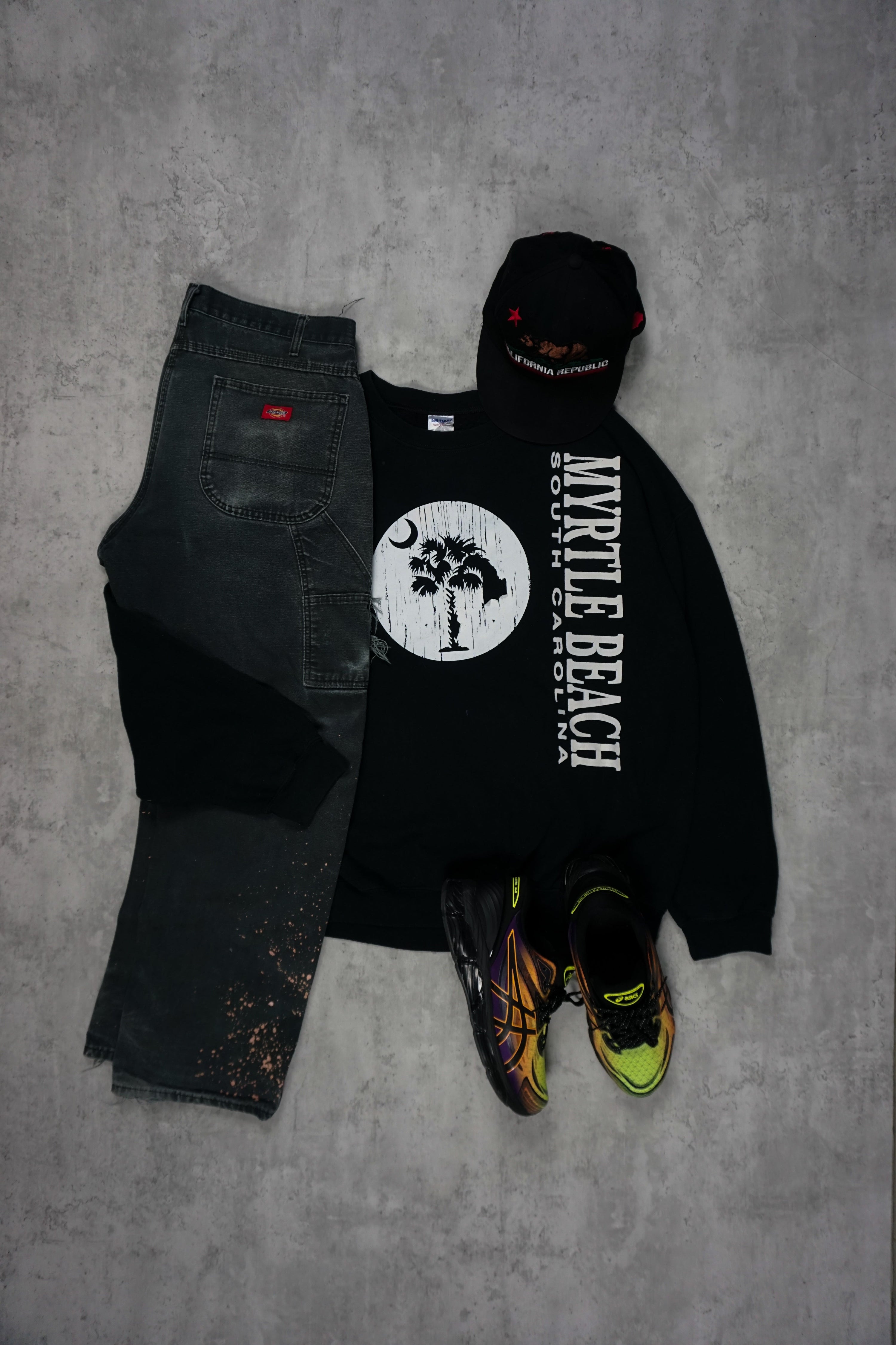 Unleash Your Style: Retro Clothes Online for the Vintage Soul