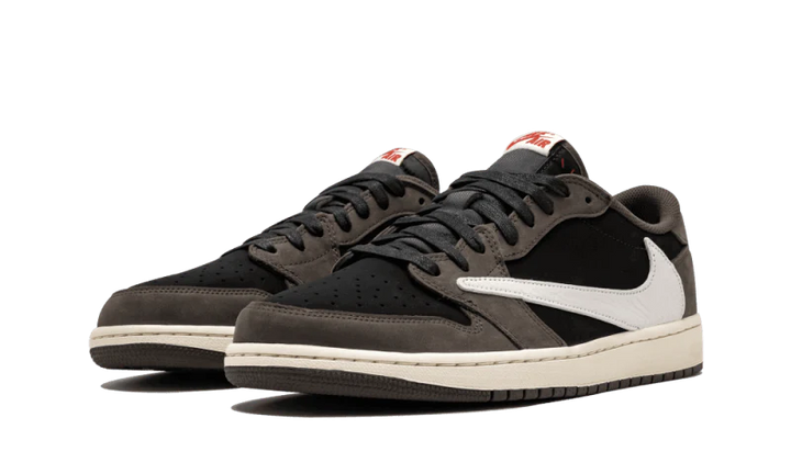 MOCHA SNEAKERS